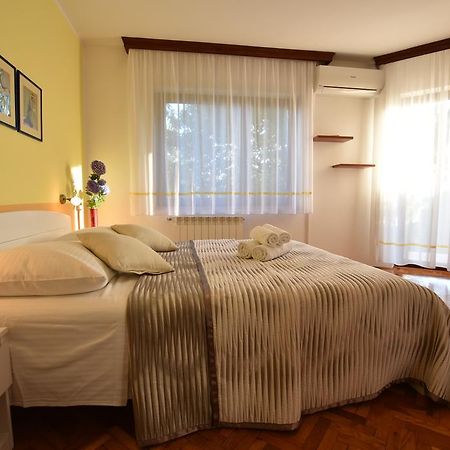 Apartments Nena Pula Exterior photo