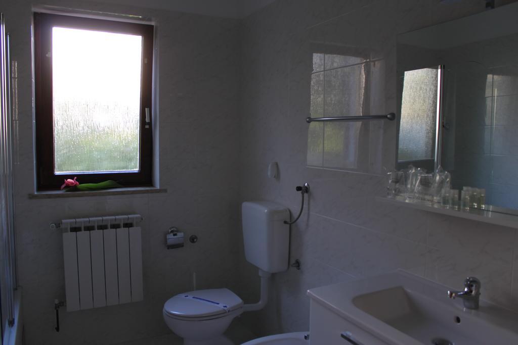 Apartments Nena Pula Room photo
